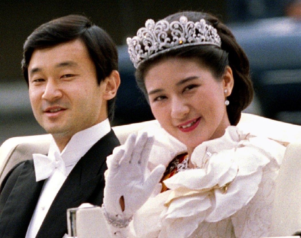 1993年雅子嫁給德仁之後，便不斷傳出「雅子與宮內廳不和」的風聲，時常有意見不合...