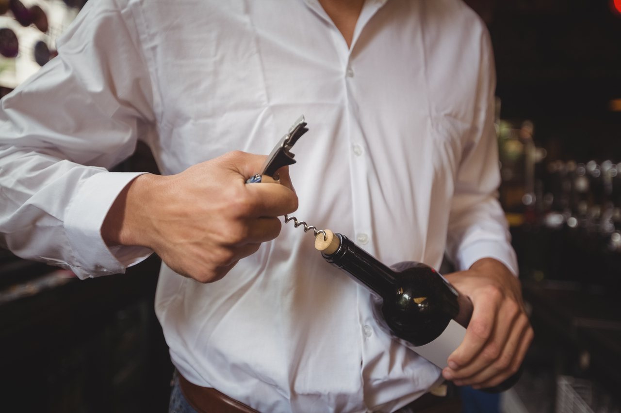 軟木塞的最大作用是封住瓶口，防止葡萄酒滲漏。 圖／freepik