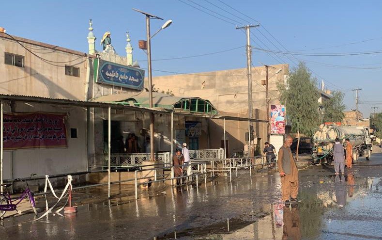 阿富汗南部坎達哈市（Kandahar）一座什葉派清真寺今天發生自殺炸彈攻擊事件，造成至少33人喪命，73人受傷。 歐新社