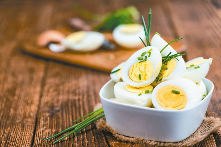 雞蛋烹調方式，建議可吃水煮蛋、茶葉蛋、蒸蛋，能吃得營養又健康。圖／123RF