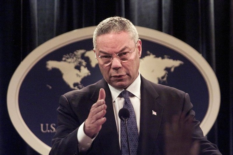 在布希政府時期擔任國務卿的鮑爾（Colin Powell）因新冠肺炎併發症去世，享壽84歲。 美聯社