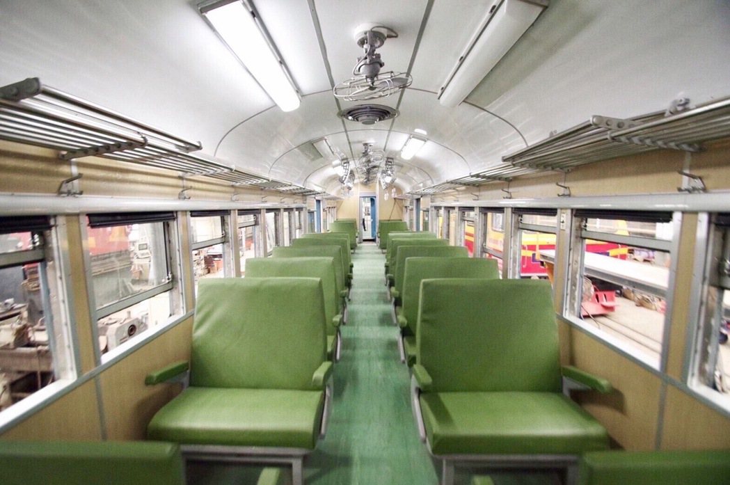 「藍皮解憂號觀光列車」由取得經營權的雄獅旅遊獨家販售套票以及團體行程，經過十個月...
