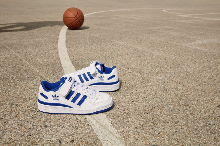 adidas Originals FORUM Low籃球鞋3,690元。圖／ad...