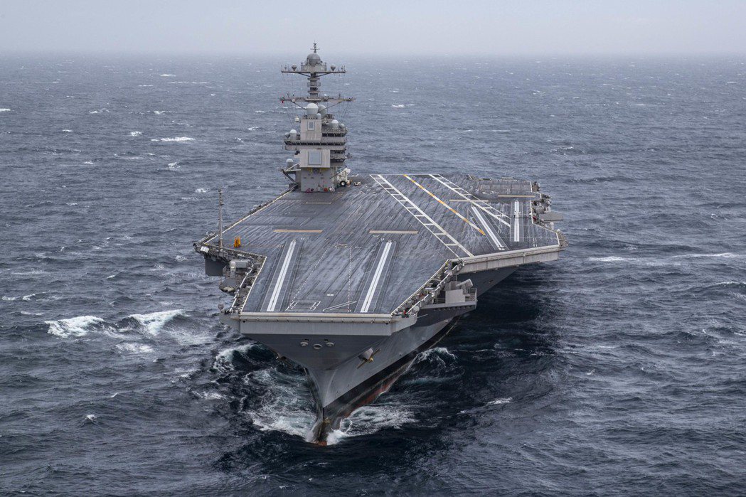 美國海軍的第一艘福特級航艦福特號（CVN 78）於2009年11月安放龍骨，2013年10月下水。2017年5月31日，美國海軍正式接收福特號；同年7月22日，當時的美國總統川普在諾福克海軍基地（Norfolk）親自主持成軍典禮。 圖／U.S. Navy photo
