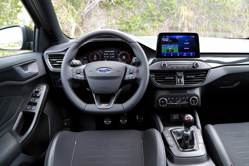 Ford Focus ST 6MT將SYNC 3娛樂通訊整合系統、中控8.0吋觸...