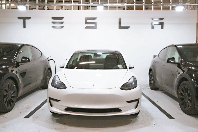 特斯拉（Tesla）旗下平價車款Model 3，9月成為歐洲最暢銷的車款。（路透）