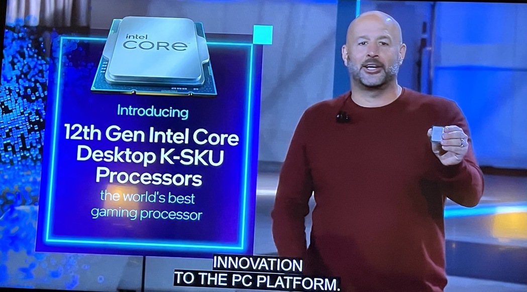 英特爾重磅出擊，今日推出首款採用自家10奈米的第12代Core處理器。記者簡永祥...