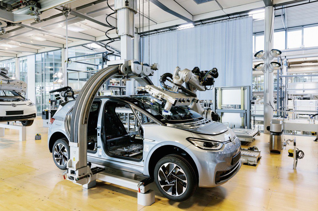 福斯汽車樂觀汽車晶片缺口的高峰可能已經到頂，接下來晶片供貨可望改善。 摘自Volkswagen