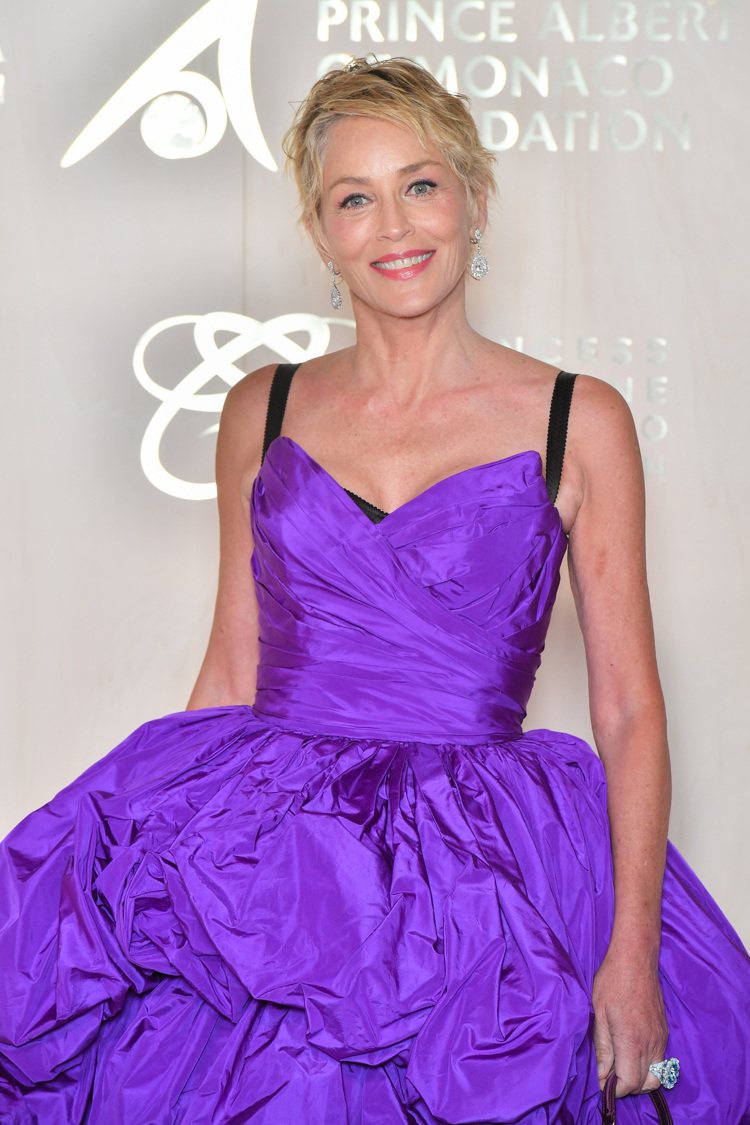 Sharon Stone配戴蕭邦珠寶出席第五屆蒙特卡洛地球健康晚會。圖／蕭邦提供