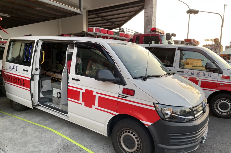 嘉市府消防局針對非緊急情況搭救護車，近5年已收費149件。記者林伯驊／攝影