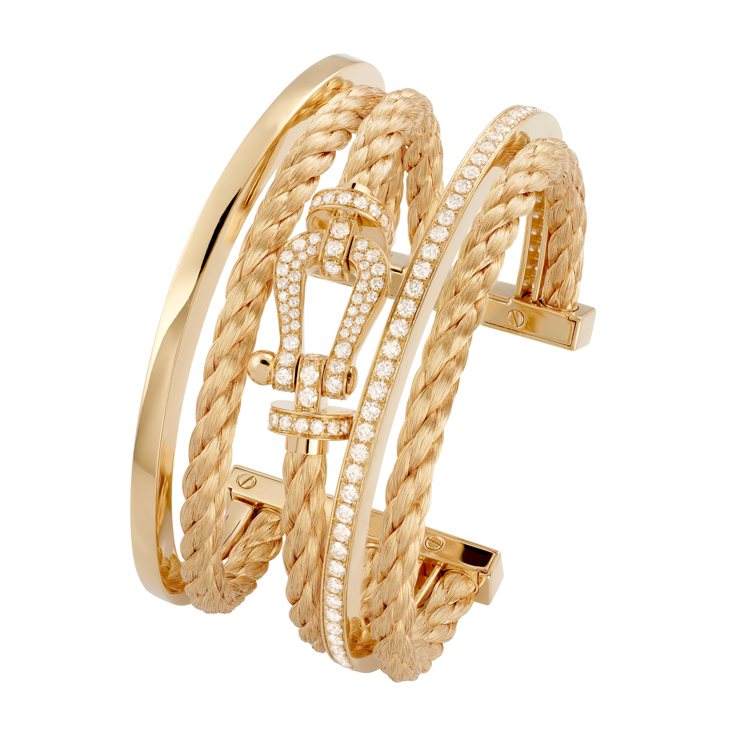 FRED Force 10系列高級珠寶黃K金三環手環，108萬2,400元。圖／...