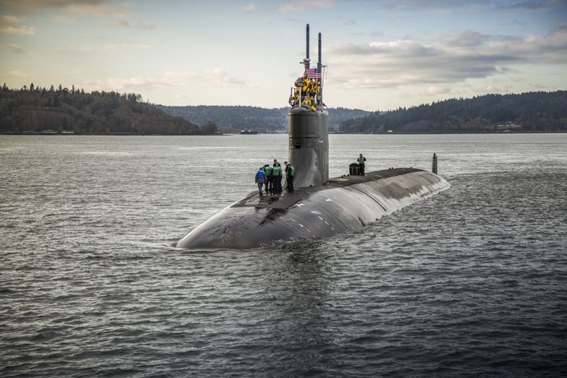 美军海狼级核潜舰「康乃狄克号」10月在南海撞击不明物体受损。图／美联社资料照(photo:UDN)