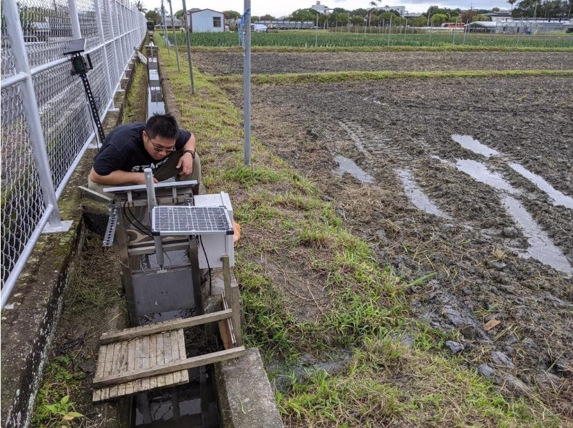 自動灌溉設備讓農友務農更有效率及效益。 圖／阿龜微氣候提供