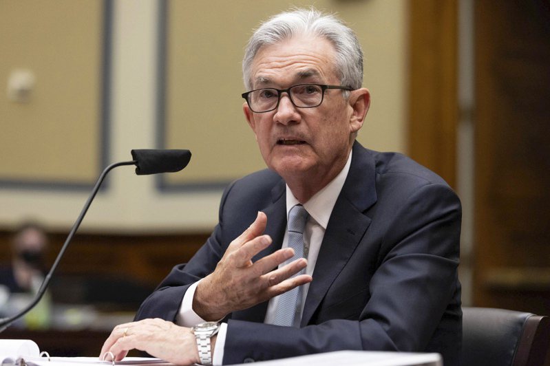 Fed宣布本月稍後將啟動縮減QE，主席鮑爾表示，往後的縮減步伐將取決於經濟展望。（美聯社）