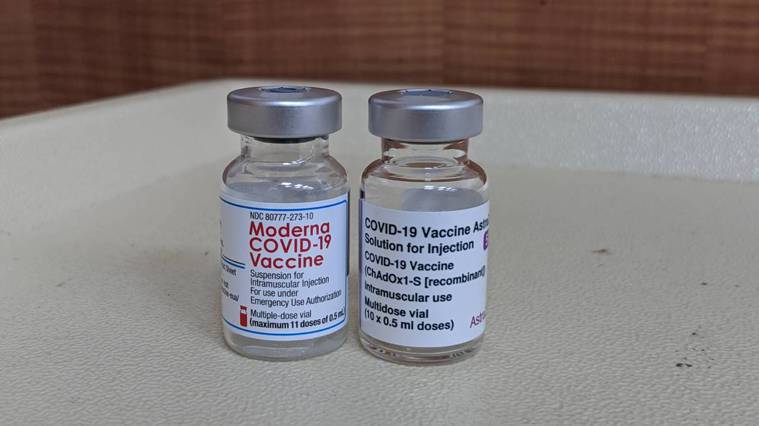 莫德納疫苗與AZ疫苗。圖／東港安泰提供