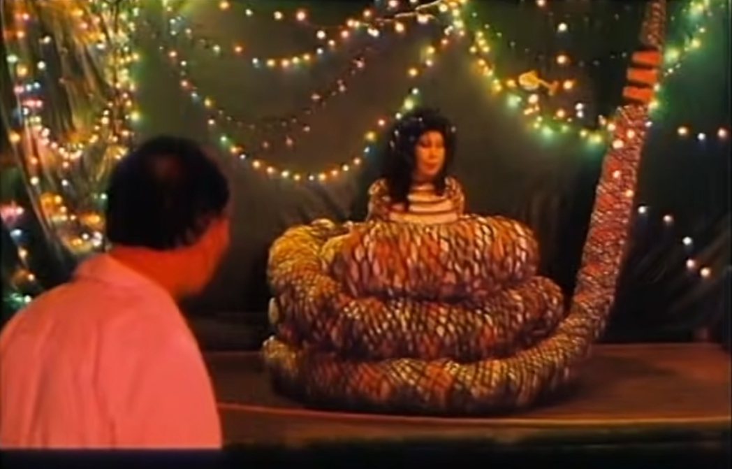 文英在電影「熱帶魚」中的經典造型片段。 圖／擷自微博