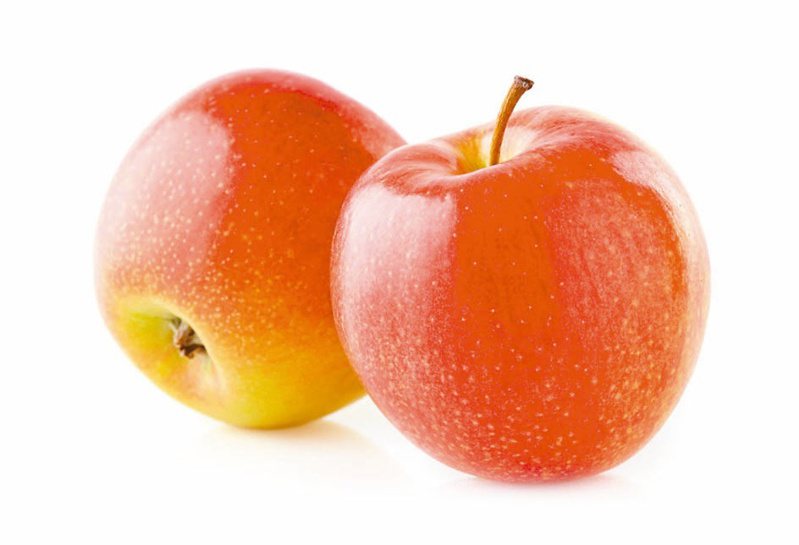 吃蘋果有助瘦身、降三高。圖／123RF