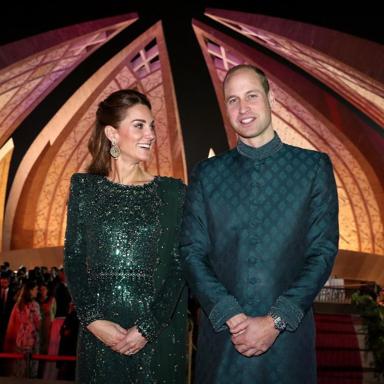 2019年凱特王子妃與威廉王子出訪巴基斯坦時，即是身穿英國設計師品牌Jenny Packham的祖母綠禮服。圖／取自IG@dukeandduchessofcambridge