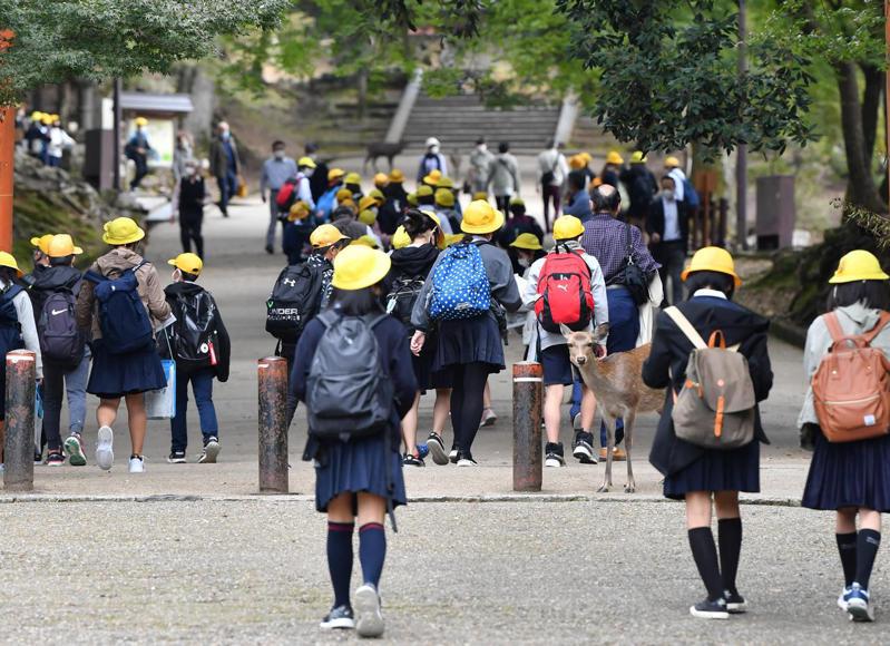 2020年度日本拒絕上學的中小學生續8年創人數新高。此為示意圖。路透
