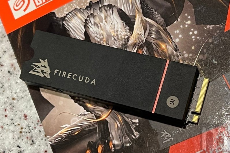 ▲Seagate Firecuda 530 SSD散熱器版本