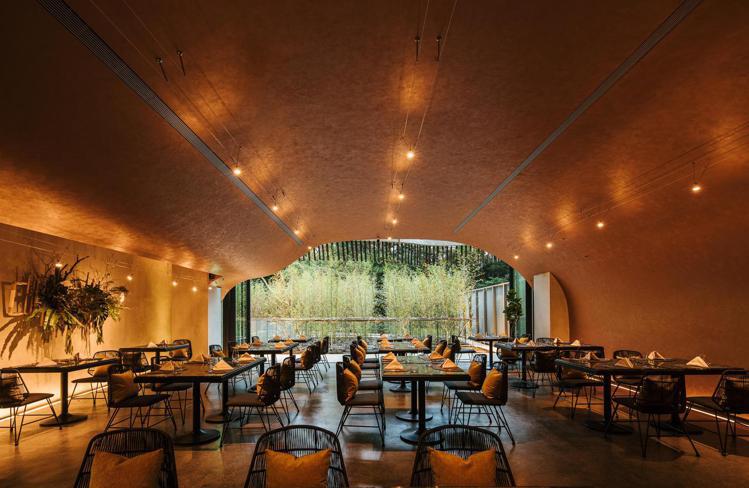 HABITAT洞穴造型的餐廳，因為好看好拍，一開幕便成熱點。圖／了了礁溪提供