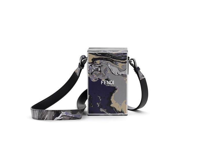 FENDI Pack渲染硬殼包，55,000元。圖／FENDI提供