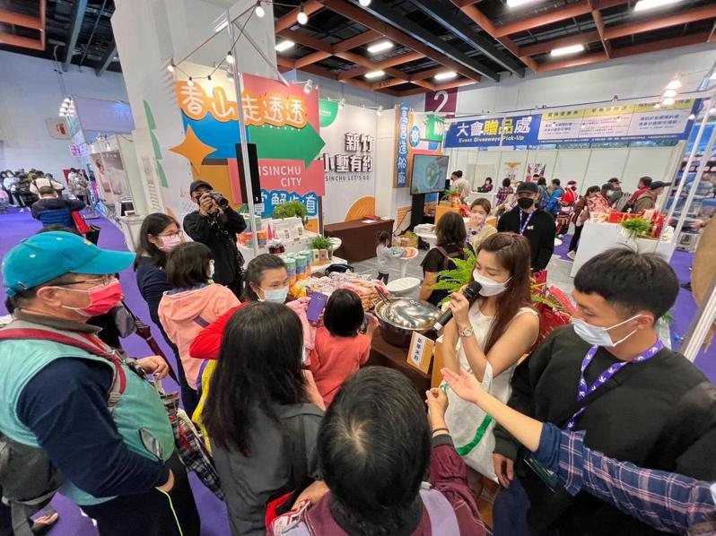 台北國際觀光博覽會今在台北世貿展覽館一館開幕，市府以「新竹小塹有約」為主題。圖/市府提供
