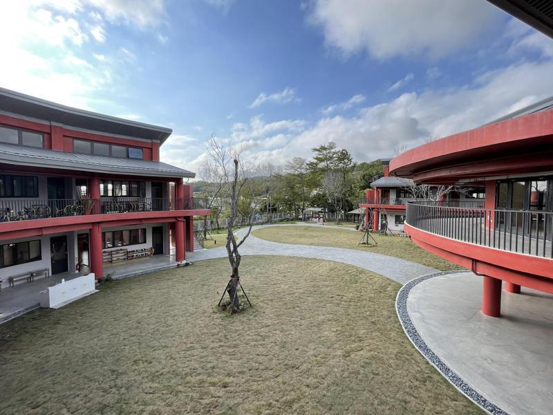 新竹縣立北平華德福實驗學校新校舍完工，10月底啟用。記者張裕珍／攝影