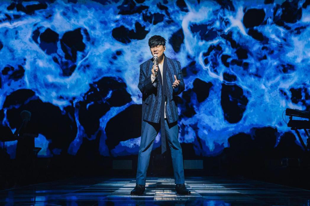 林俊傑在新加坡舉辦「JJ林俊傑After The Rain音樂特輯」慈善音樂會。圖／JFJ PRODUCTIONS提供
