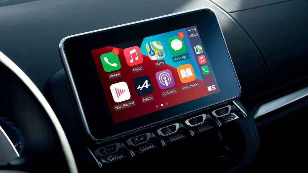 支援Apple CarPlay和Android Auto的7吋中控螢幕。 圖／摘...