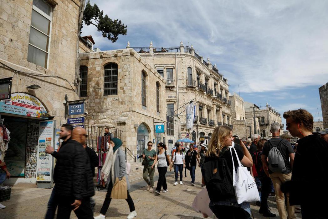 最新調查顯示，以色列第二大城台拉維夫躍居全球生活成本最高的城市，超過紐約、日內瓦...