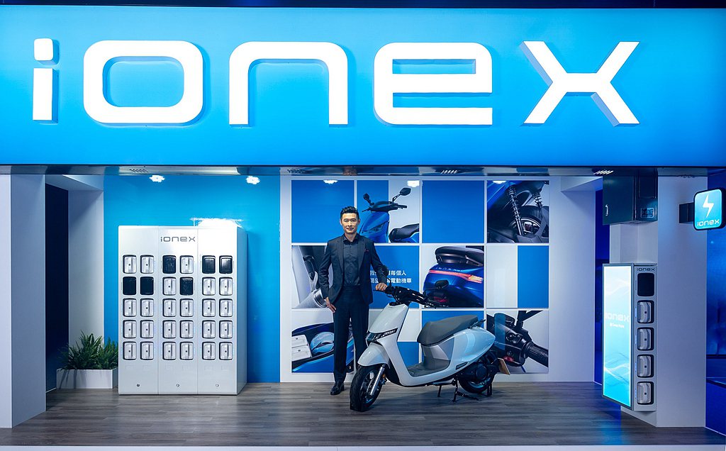 Ionex電動機車於10月銷售一飛沖天並創造264％成長率，並於本月加碼推出最強...