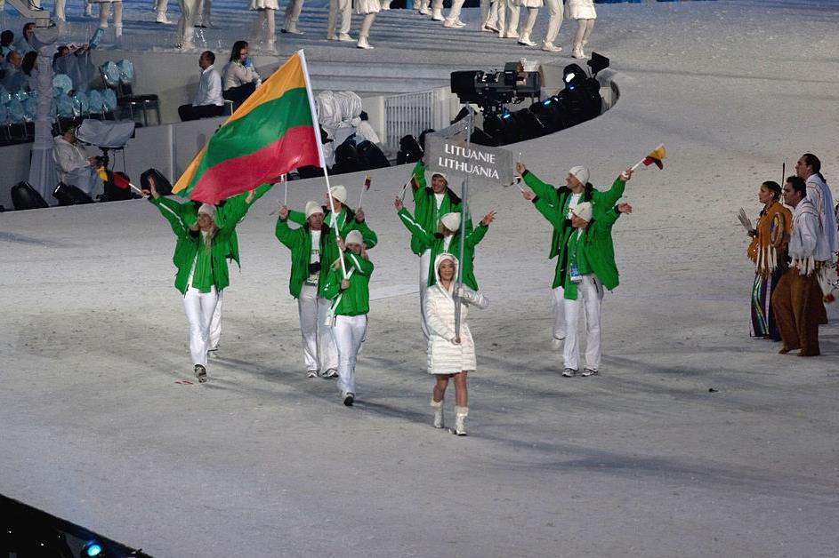 2010年溫哥華冬奧會，立陶宛代表團入場。觀察者網