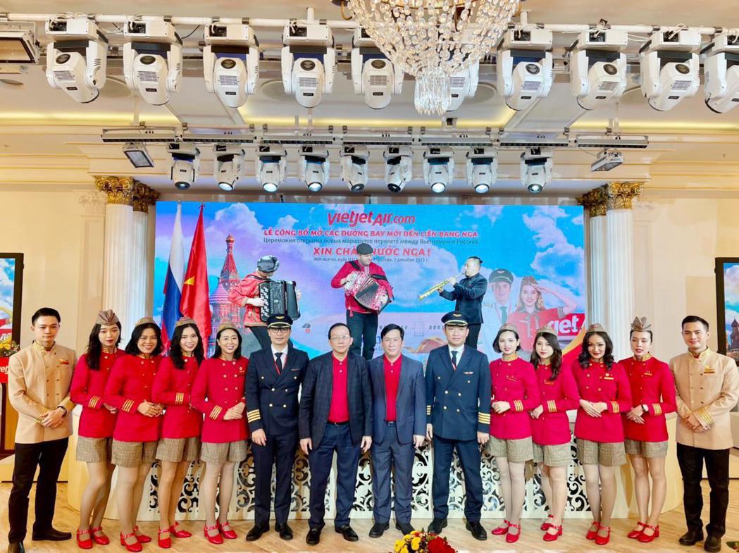 熬過疫情後，越捷航空2日宣布2022年中將會提供越南首都河內–胡志明市和海灘城市...