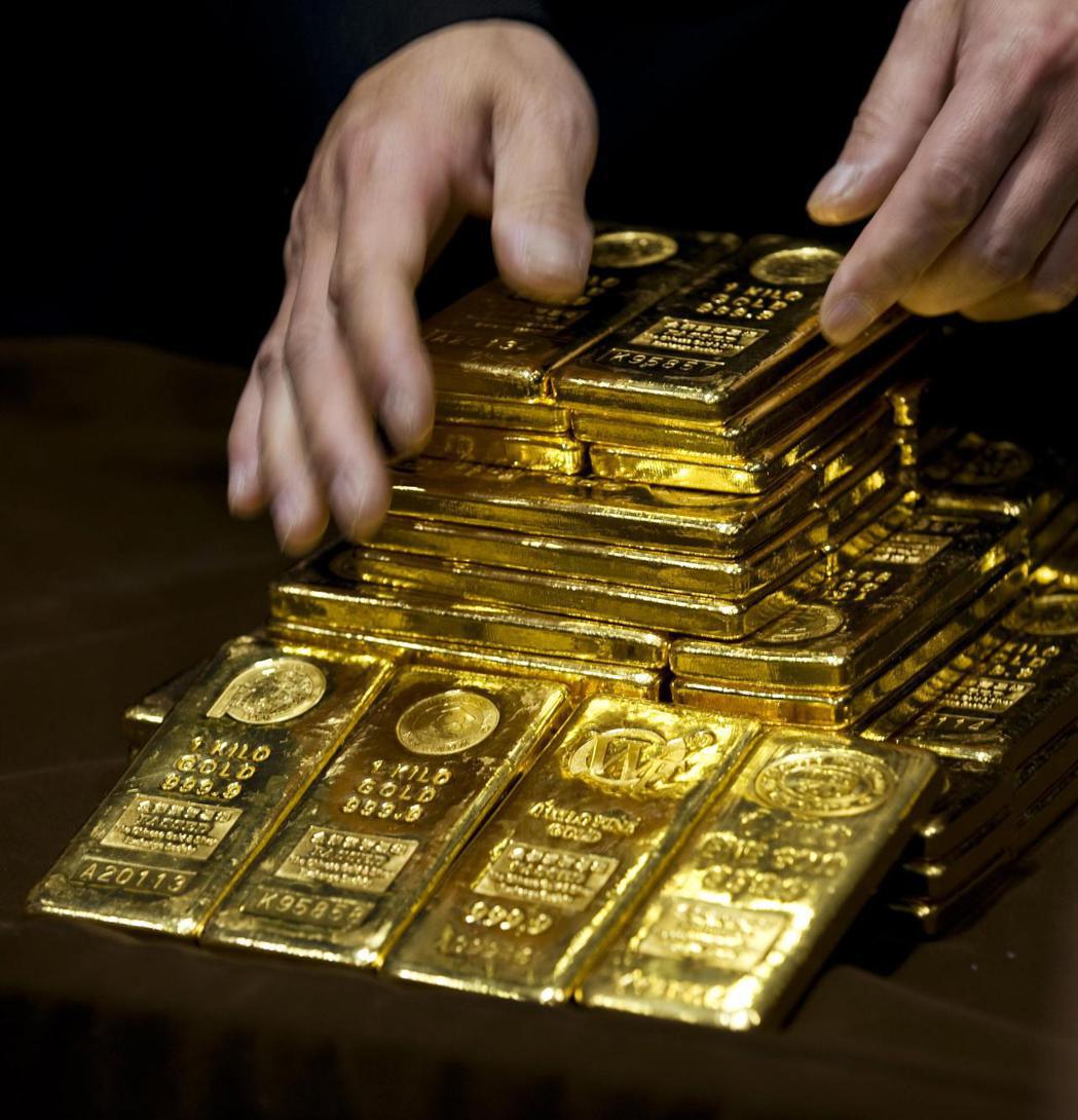 富蘭克林證券投顧表示，黃金下檔有撐，建議可在金價回落至1750美元附近時進場布局...