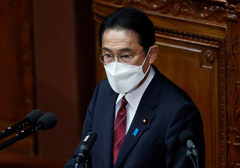 日本首相岸田文雄今天在國會發表演說，演說字數多達8900字，是自民黨2012年重返執政後最長的演說。 路透社