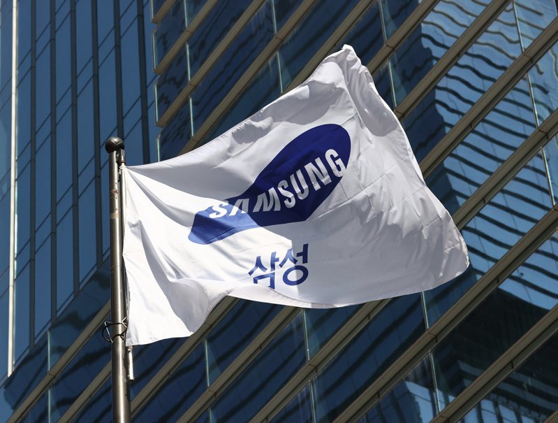 韓國三星電子宣布新人事案，負責半導體、消費電子、行動通訊這3大部門的代表理事全換人，並整併為2個部門。歐新社