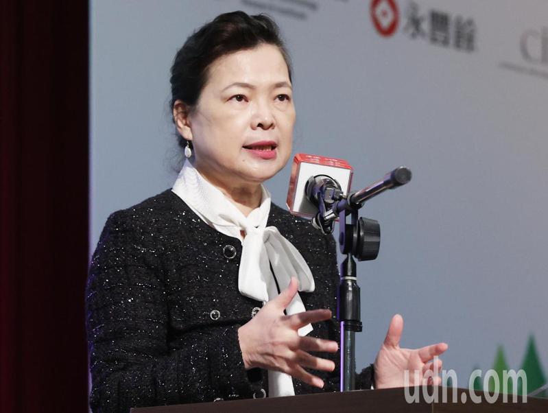 經濟部長王美花在「2021能源願景高峰論壇」致詞。記者杜建重／攝影
