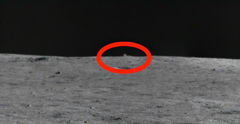 玉兔二號月球車發現神秘的「立方體」，仿佛憑空出現的「神秘小屋」。北京航太城新媒體中心「我們的太空」微信公眾號