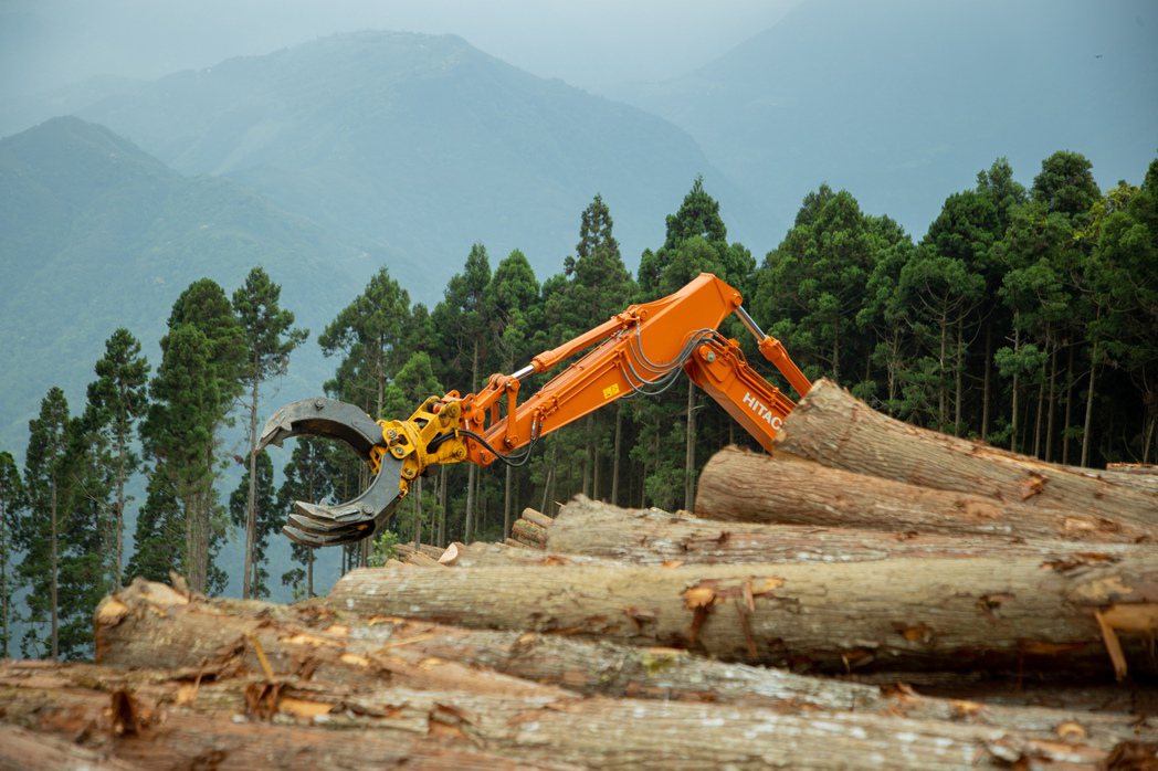富達國際提出2022年三大ESG永續投資關鍵主題，分別為森林砍伐、公正轉型、雙重...