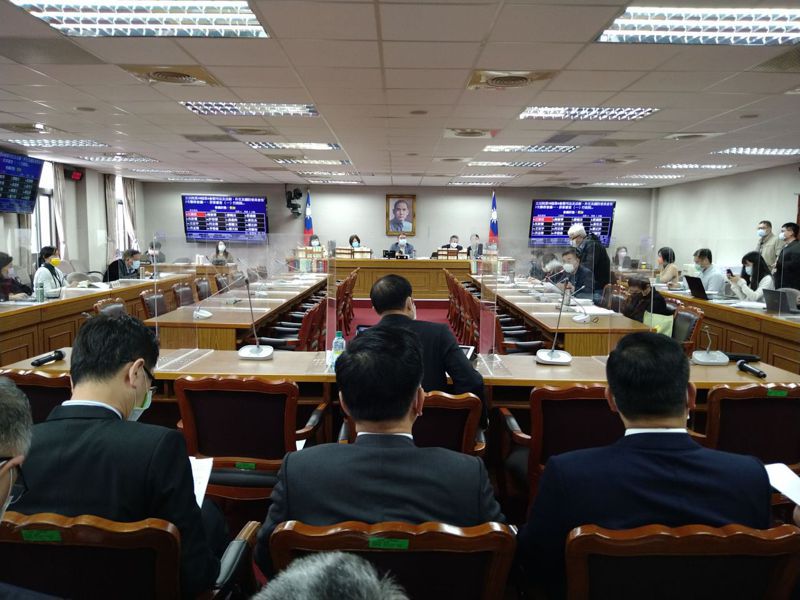立法院司法委員會、外交國防委員會今舉行聯席會議。記者吳亮賢／攝影