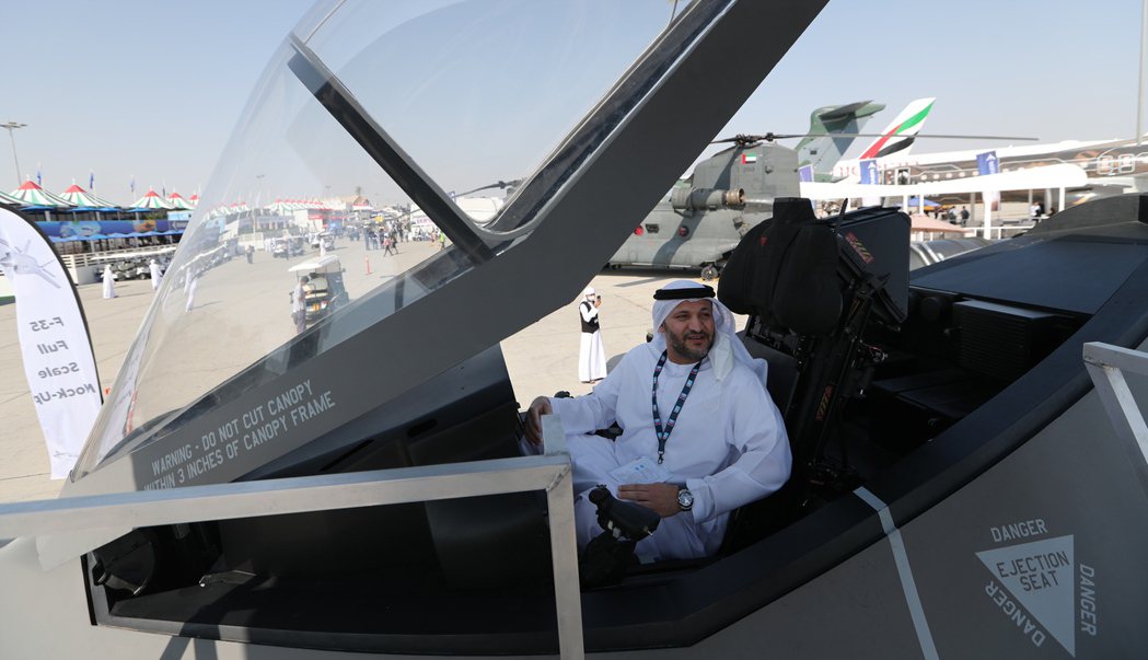 圖為11月在杜拜航展上的F-35。 圖／歐新社 