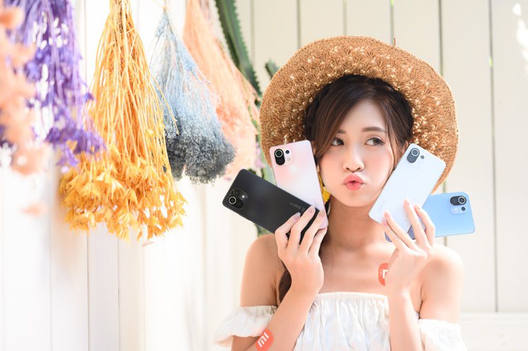 活動期間精選多款Xiaomi與Redmi手機祭出直降、買即贈等多項優惠。圖／小米...