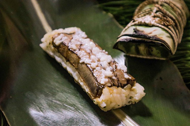 青森津輕地區的鯡魚飯壽司 vs 台灣的飛魚干。圖／RAW提供。