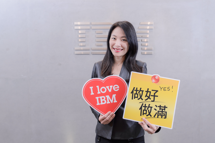 先傾聽再持續溝通到對方理解，台灣IBM總經理高璐華透過細膩的方式。 圖／IBM提...