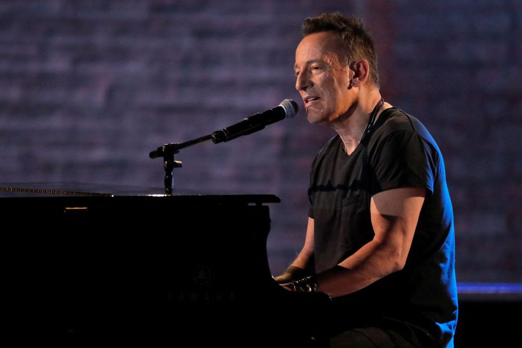 圖為布魯斯史普林斯汀（Bruce Springsteen）在2018年東尼獎現場演出 路透社資料照片