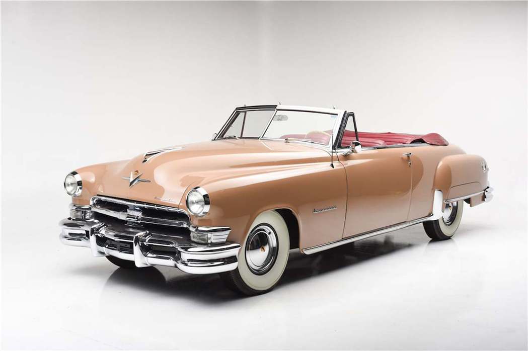 克萊斯勒集團在1951年在Chrysler Imperial車款導入第一個商用車...