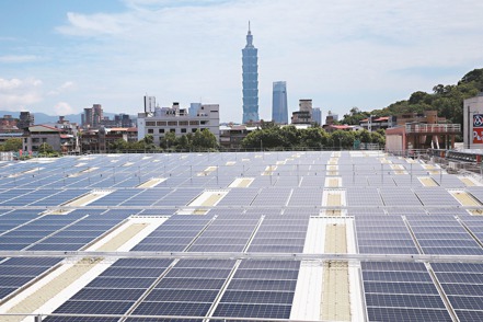 台灣2025年再生能源發電占比恐難達標，蔡政府全力「趕進度」。（本報系資料庫）