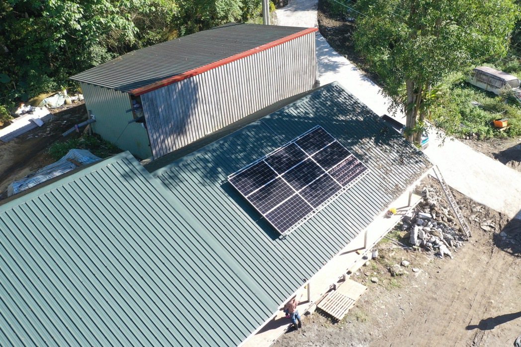 雲豹能源與聯合再生能源捐贈予花蓮Pinanaman阿美族語河邊教室3kW太陽光電...