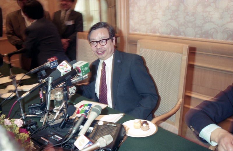 1991年12月23日，有「中國的沙卡洛夫」之稱的天體物理學家方勵之訪台。圖／聯合報系資料照片